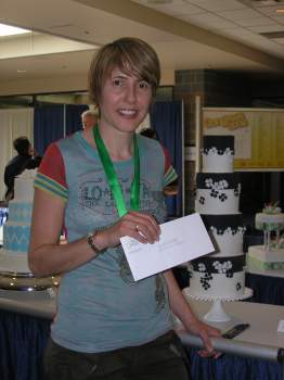 Saskia Nollen won first place in the professional division of the BAC Congress wedding cake competition.